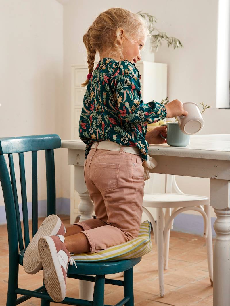 https://kids-avenue.com.ua/pages/gallery/2271/pantalon-mom-fit-et-sa-ceinture-en-gaze-de-coton-fille (6).jpg